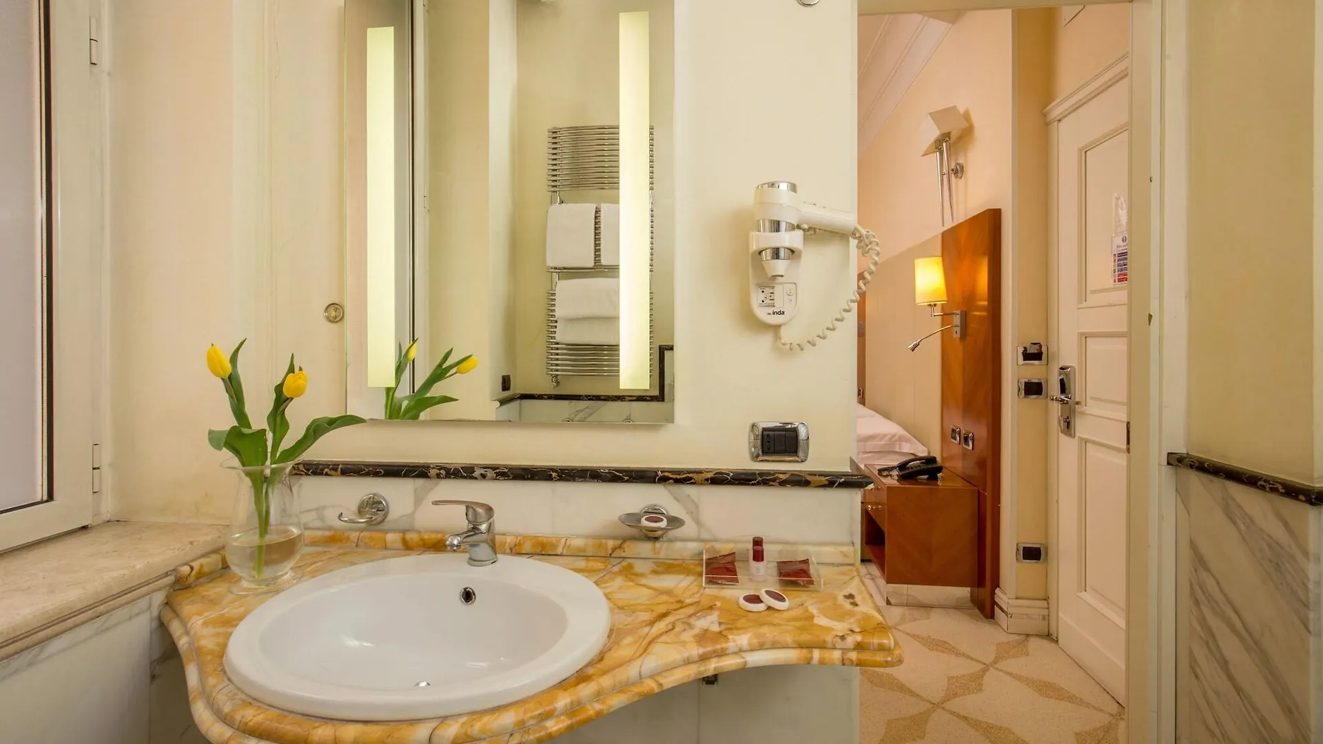 Suite Opera Rooms Rome