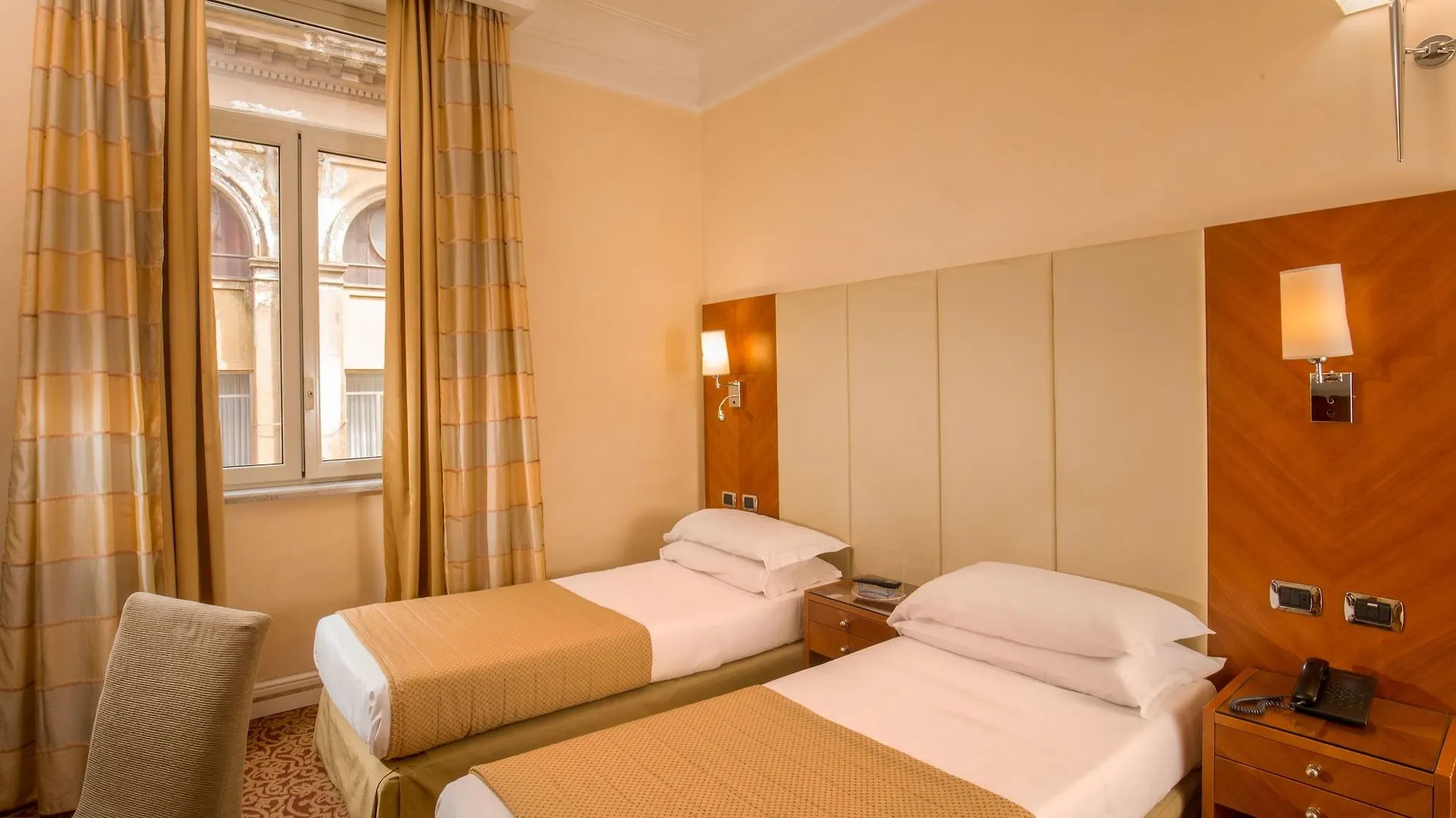 Suite Opera Rooms Rome