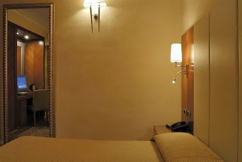 Suite Opera Rooms Rome Maison d'hôtes